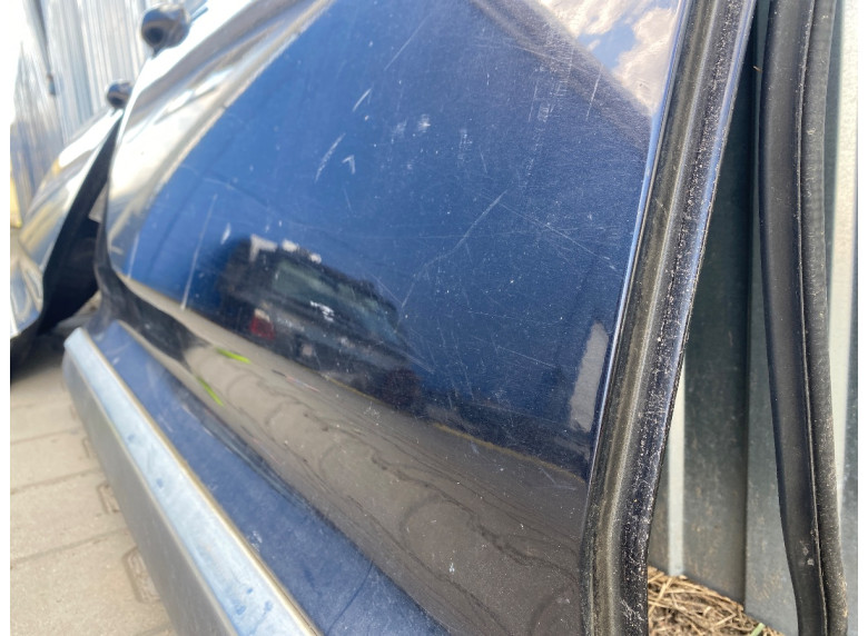 Дверь передняя правая к Volkswagen Touareg, 2007г.