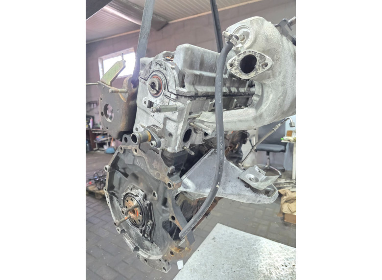 Двигатель к Audi A6, 1995г.