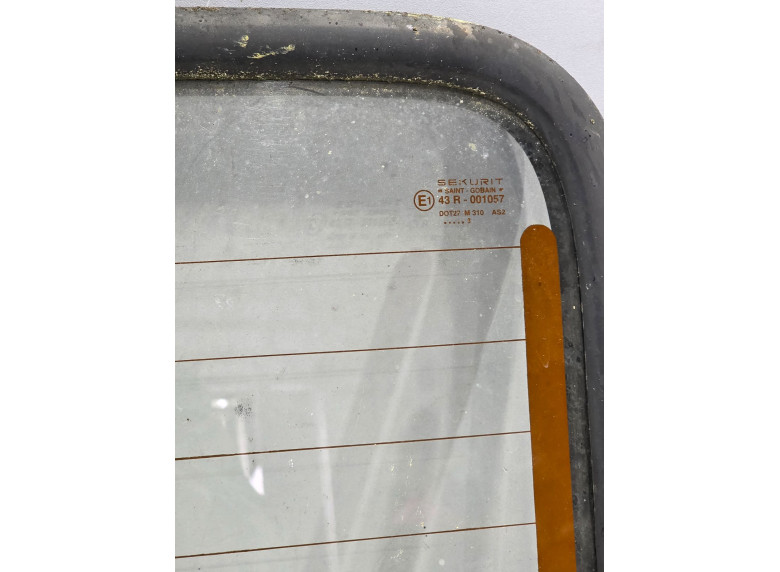 Стекло двери задней левой к Ford Transit, 1995г.
