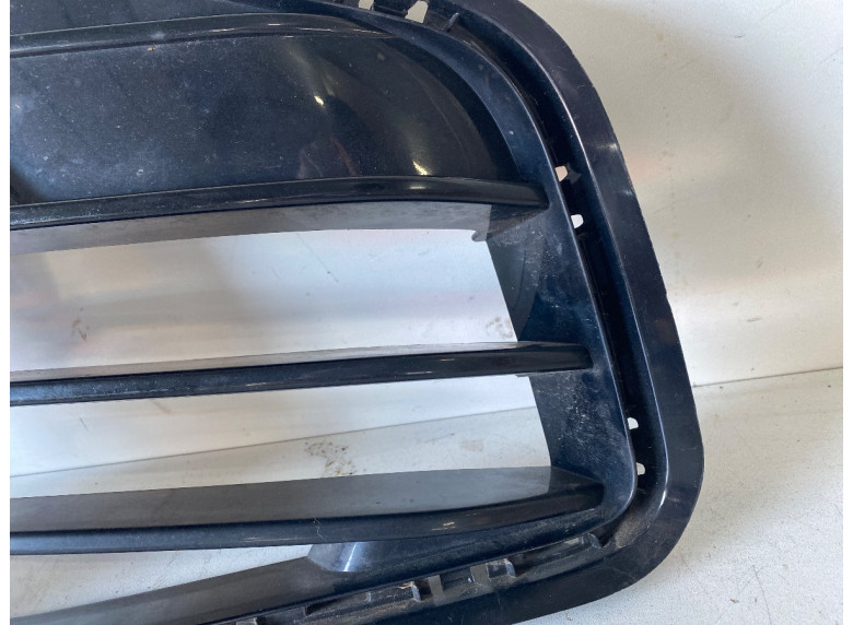 Заглушка (решетка) в бампер передний к BMW 4 G22/G23, 2019г.