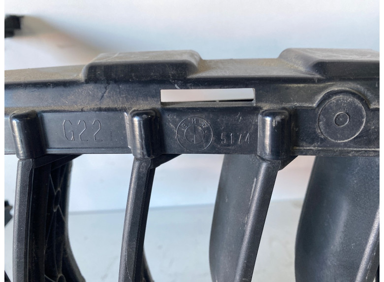 Заглушка (решетка) в бампер к BMW 4 G22/G23, 2019г.