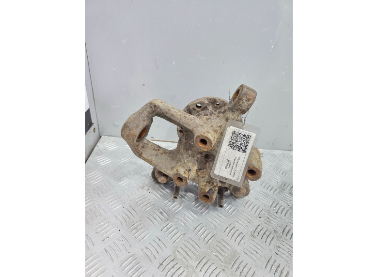 Кулак поворотный правый к Volkswagen LT, 2000г.