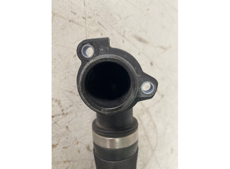 Патрубок радиатора к BMW 5 G30/G31, 2022г.