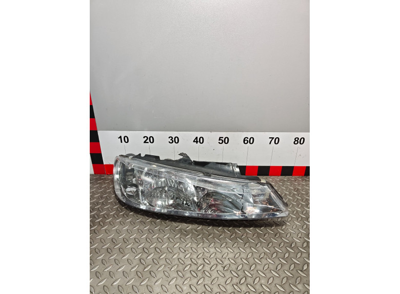 Фара правая к Peugeot 406, 2001г.