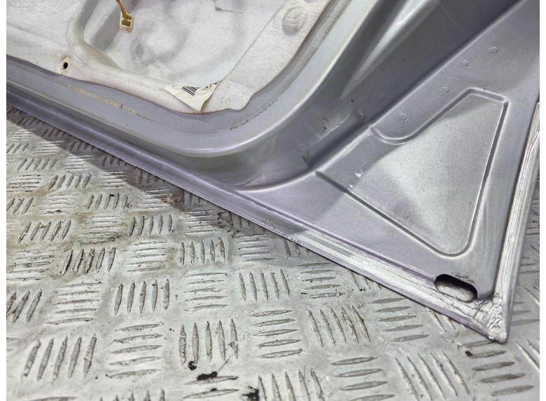 Дверь передняя правая к Peugeot 406, 2001г.