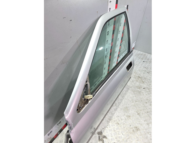 Дверь передняя левая к Peugeot 406, 2001г.