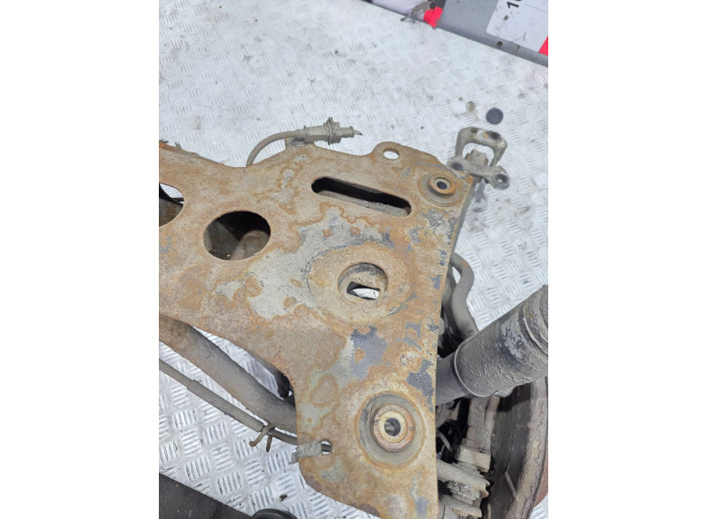 Балка подвески задняя к Peugeot 406, 2001г.