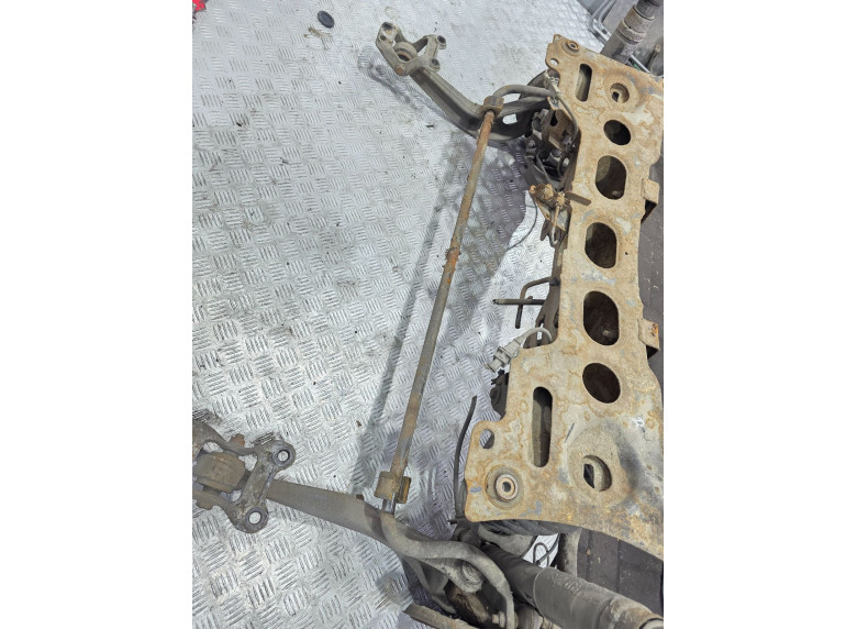 Балка подвески задняя к Peugeot 406, 2001г.