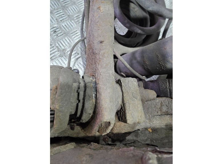 Балка подвески задняя к Peugeot 406, 2001г.