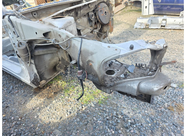 Лонжерон правый к Peugeot 406, 2001г.