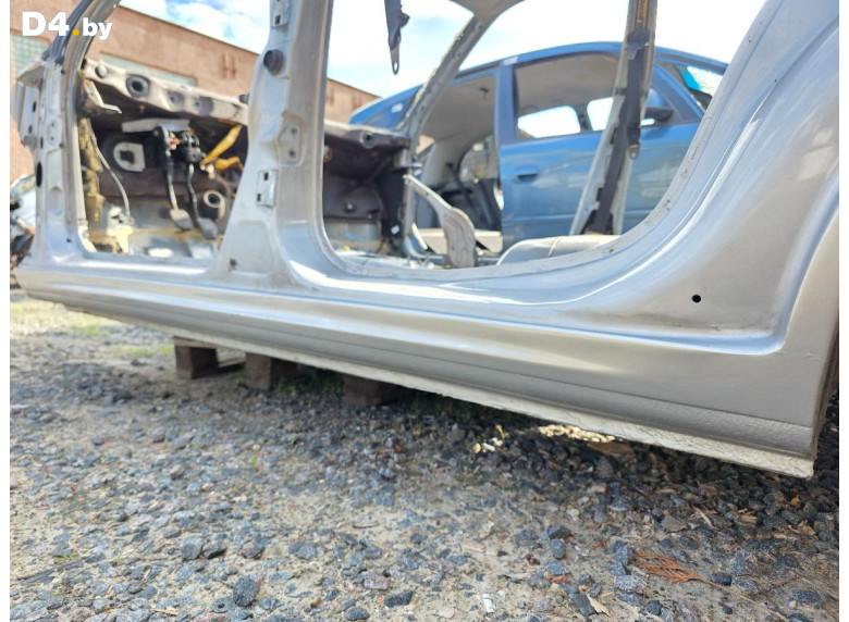 Порог левый к Peugeot 406 2001 г.