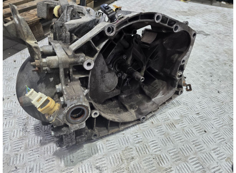 КПП механическая (МКПП) к Peugeot 406, 2001г.