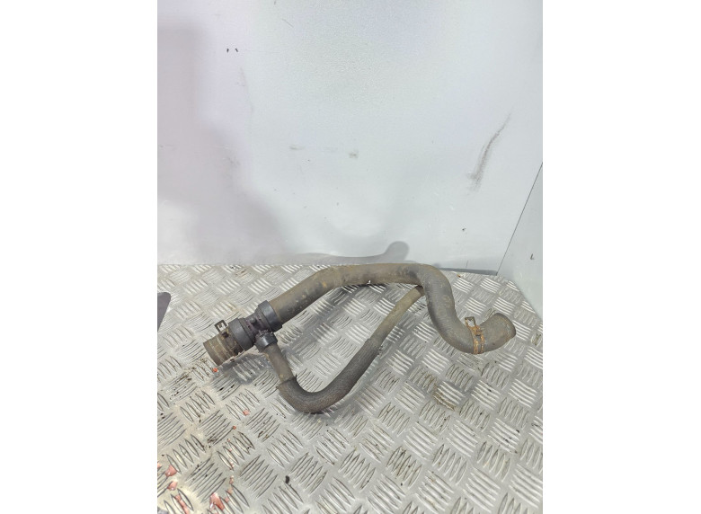 Патрубок радиатора к Peugeot 406, 2001г.