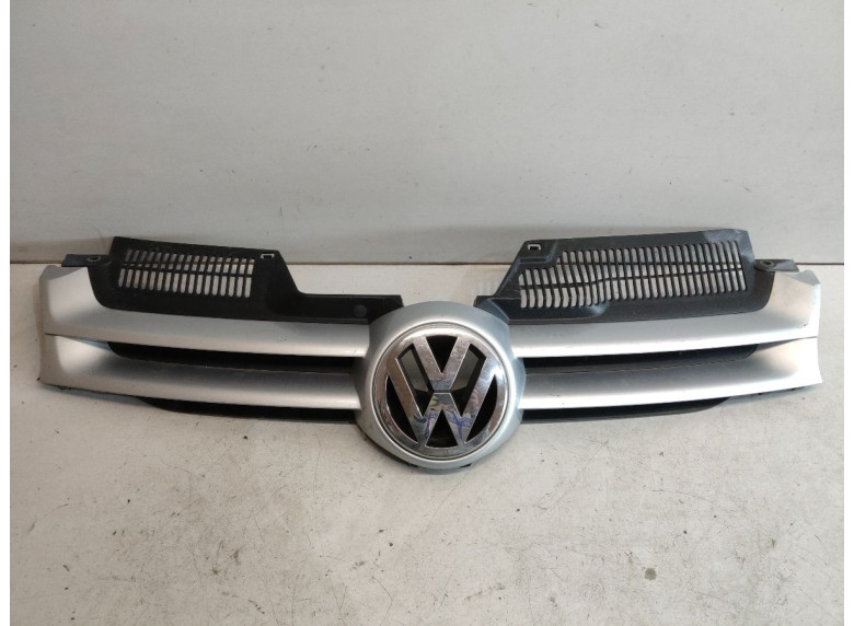 Решетка радиатора к Volkswagen Golf, 2007г.