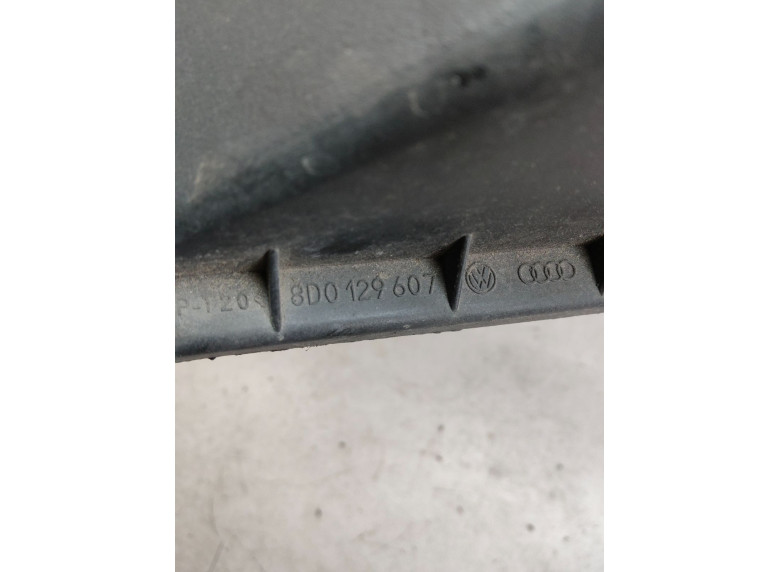 Корпус воздушного фильтра к Audi A4, 1996г.