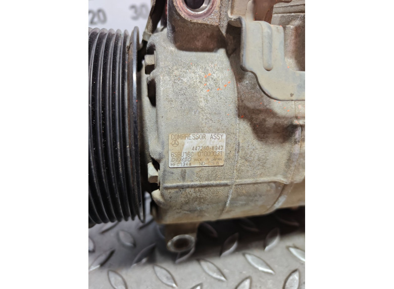 Компрессор кондиционера к Mercedes ML W166, 2011г.