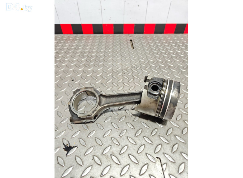Поршень к Renault Scenic 2001 г.