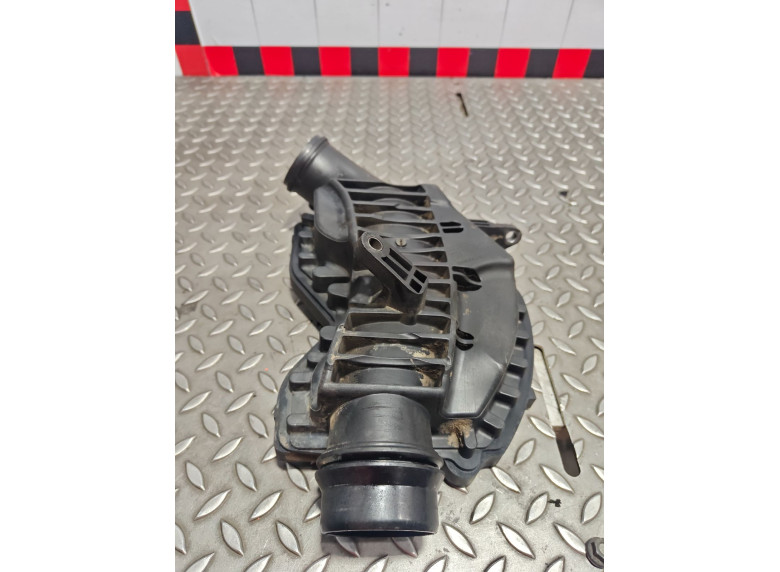 Маслоотделитель (сапун) к Mercedes ML W166, 2011г.