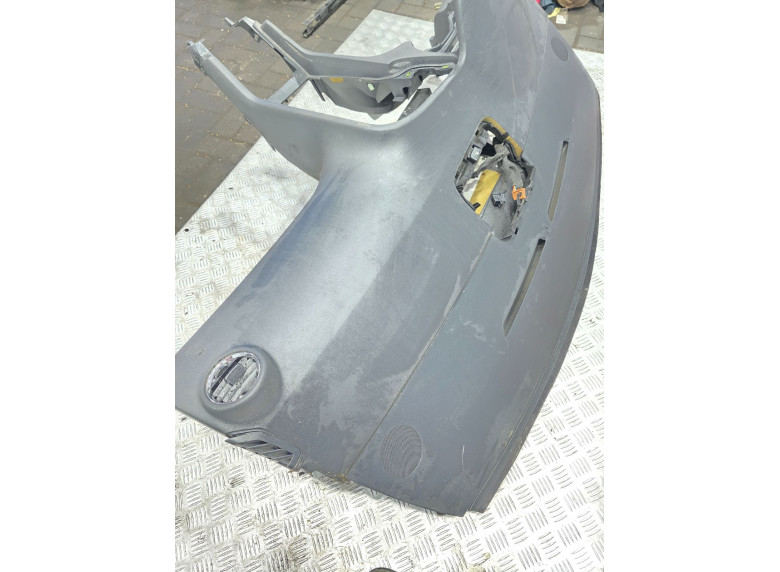 Панель передняя салона (торпедо) к Peugeot 5008, 2011г.