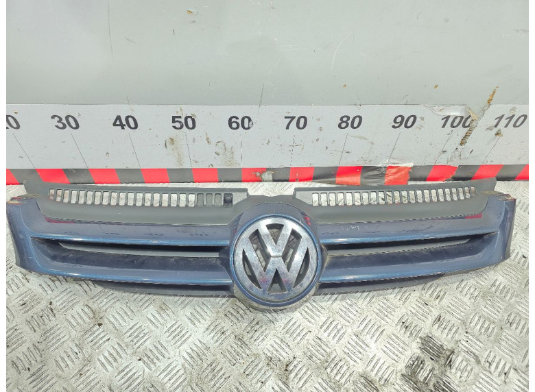 Решетка радиатора к Volkswagen Golf Plus, 2006г.
