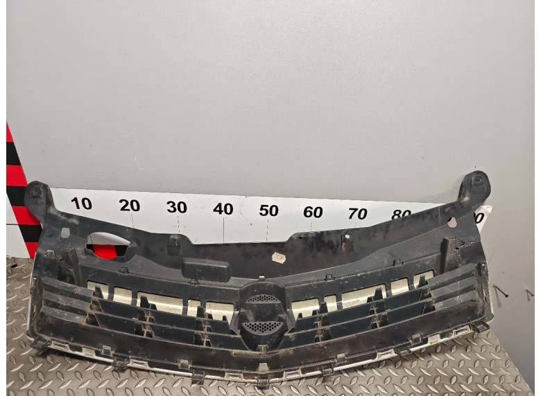 Решетка радиатора к Opel Astra, 2008г.