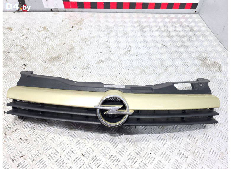 Решетка радиатора к Opel Astra 2006 г.