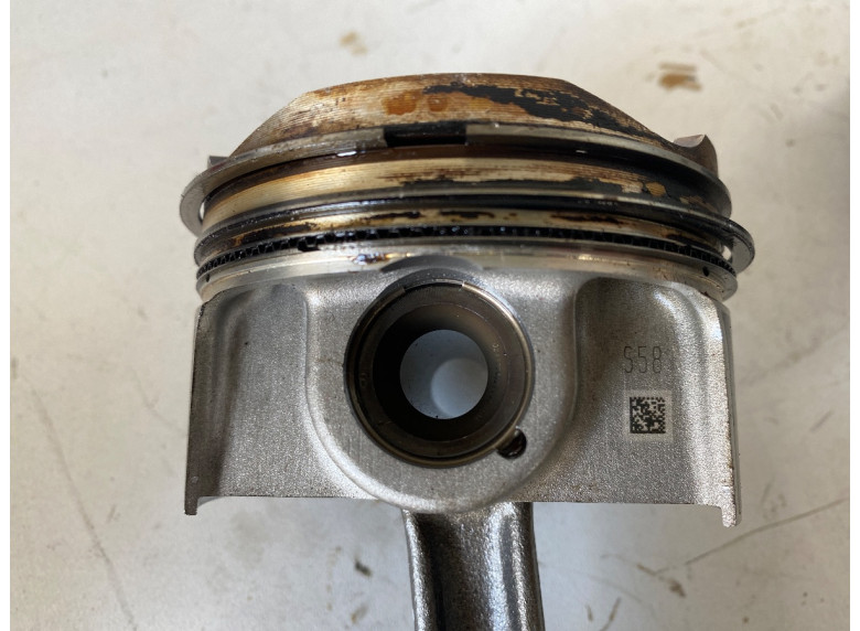 Поршень к BMW M2 G87, 2022г.
