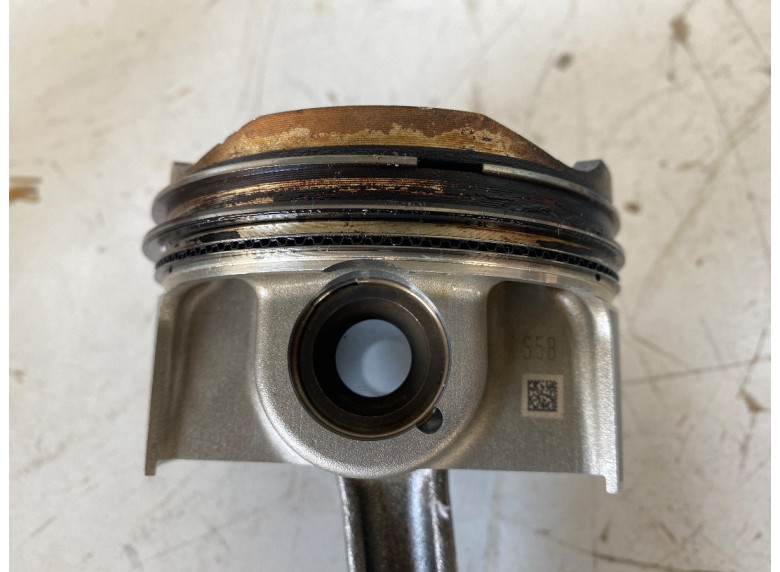 Поршень к BMW M2 G87, 2022г.