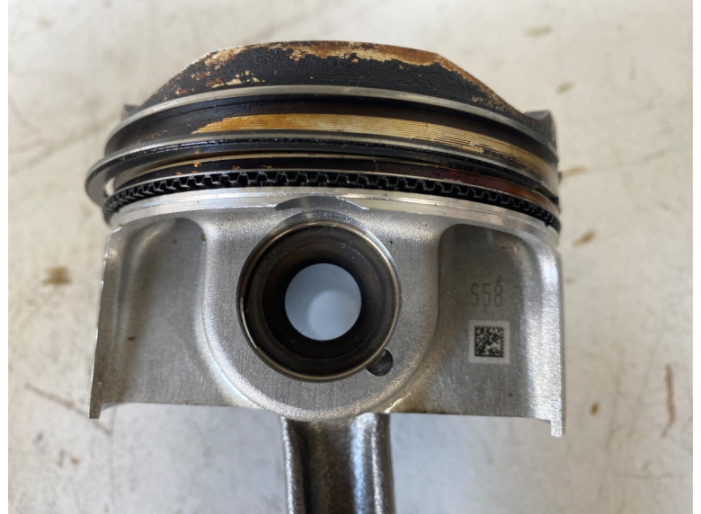 Поршень к BMW M2 G87, 2022г.