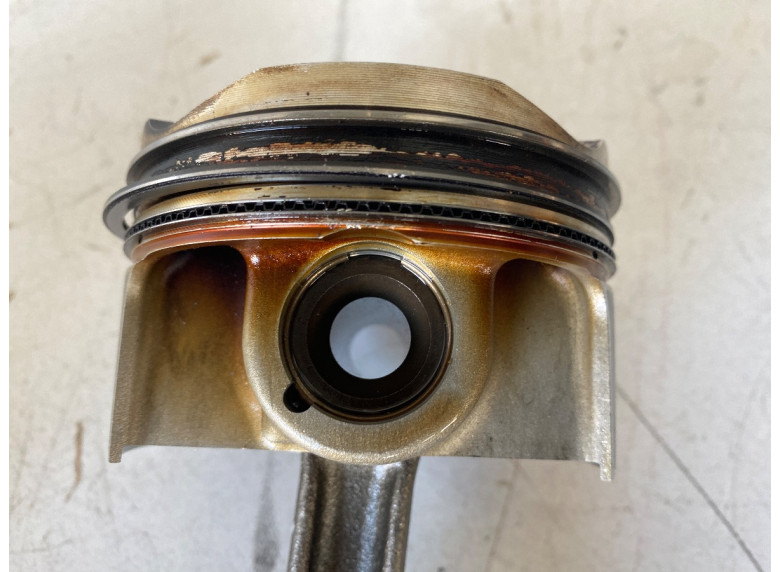 Поршень к BMW M2 G87, 2022г.