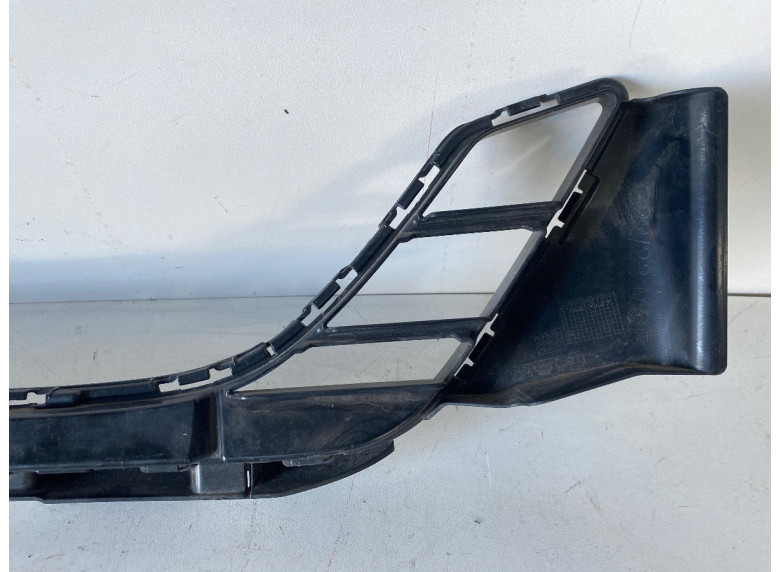 Заглушка (решетка) в бампер передний к BMW 4 G22/G23, 2020г.