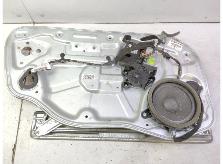 Стеклоподъемник электрический передний левый к Volvo S40, 2011г.