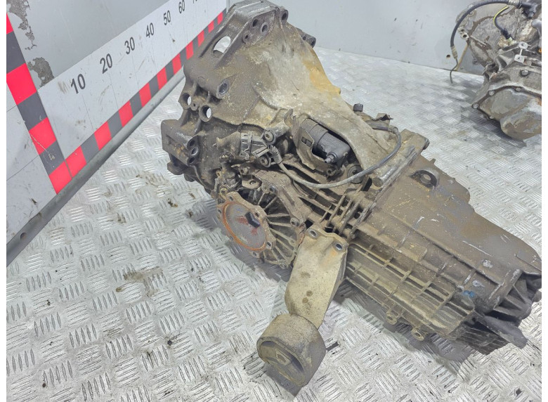 КПП механическая (МКПП) к Volkswagen Passat, 2001г.