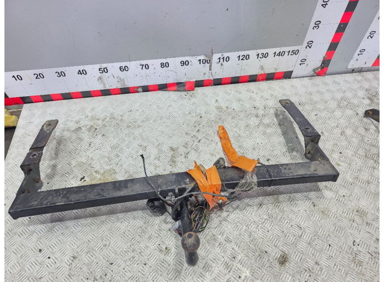 Прицепное устройство (фаркоп) к Citroen C5, 2004г.