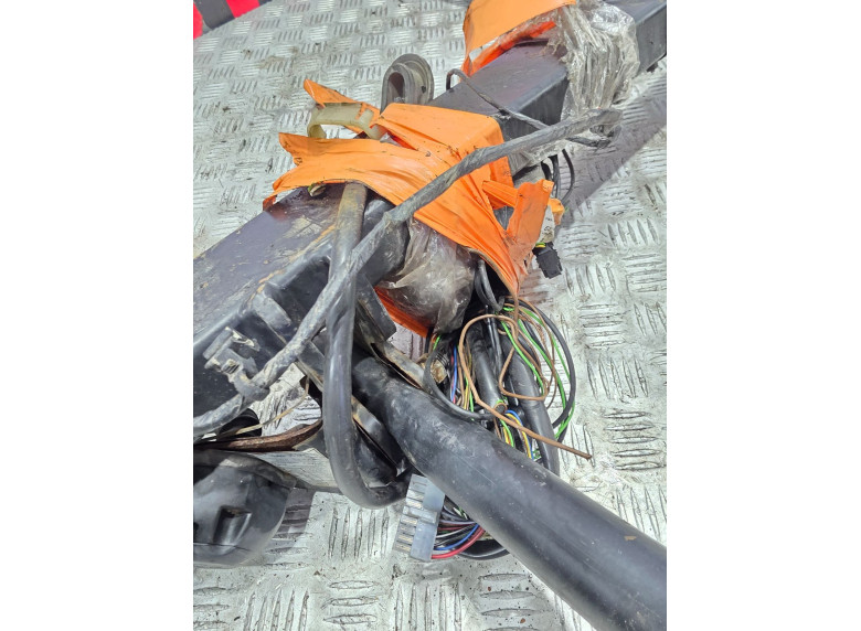 Прицепное устройство (фаркоп) к Citroen C5, 2004г.