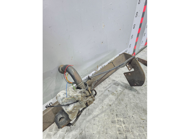Прицепное устройство (фаркоп) к Mercedes Vito W639, 2006г.