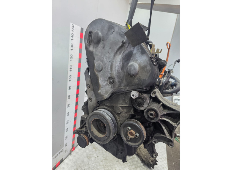Двигатель к Audi A4, 1998г.