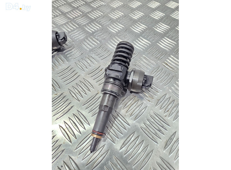 Форсунка к Audi A4 2006 г.