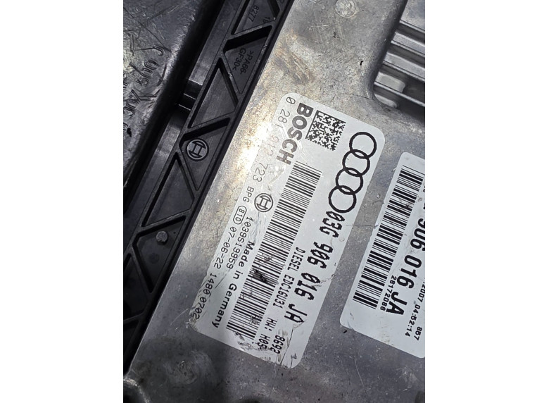 Блок управления двигателем к Audi A4, 2006г.