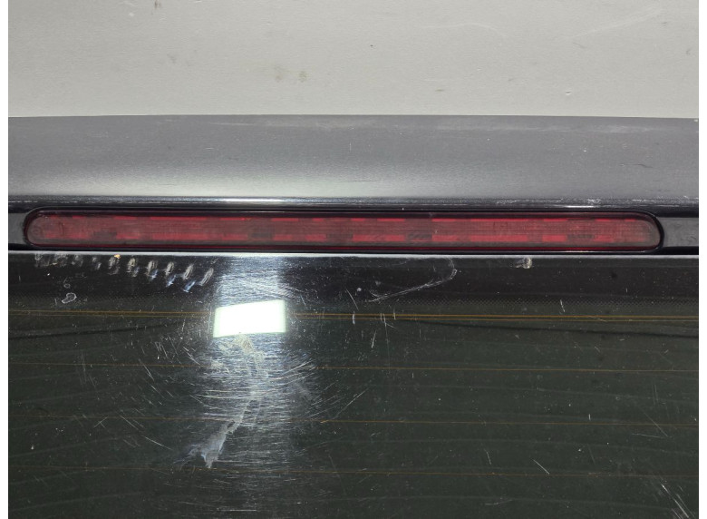 Стоп-сигнал к Audi A4, 2007г.