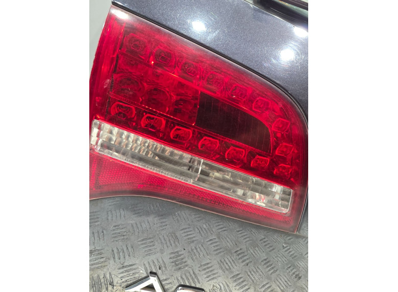 Фонарь крышки багажника левый к Audi A6, 2009г.