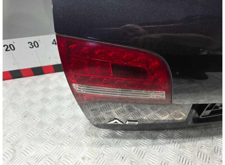 Фонарь крышки багажника левый к Audi A6, 2009г.