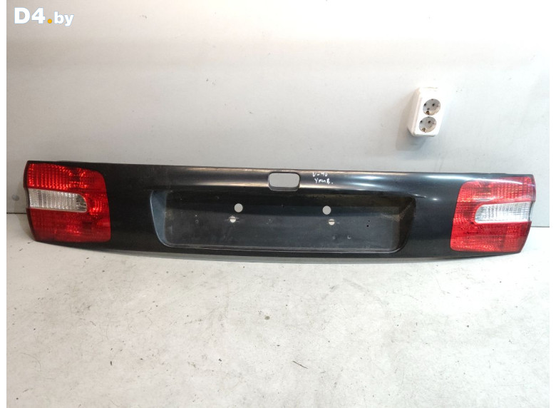 Бленда к Volvo V40 2002 г.