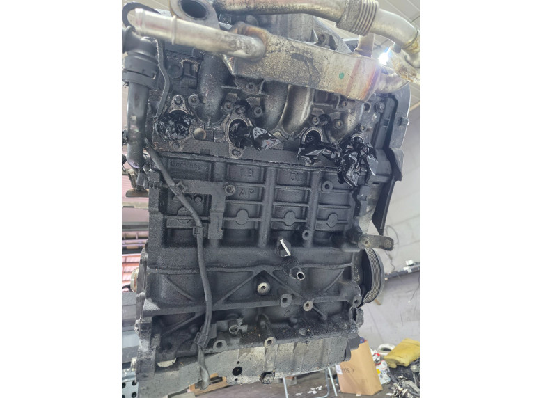 Двигатель к Volkswagen Sharan, 2003г.