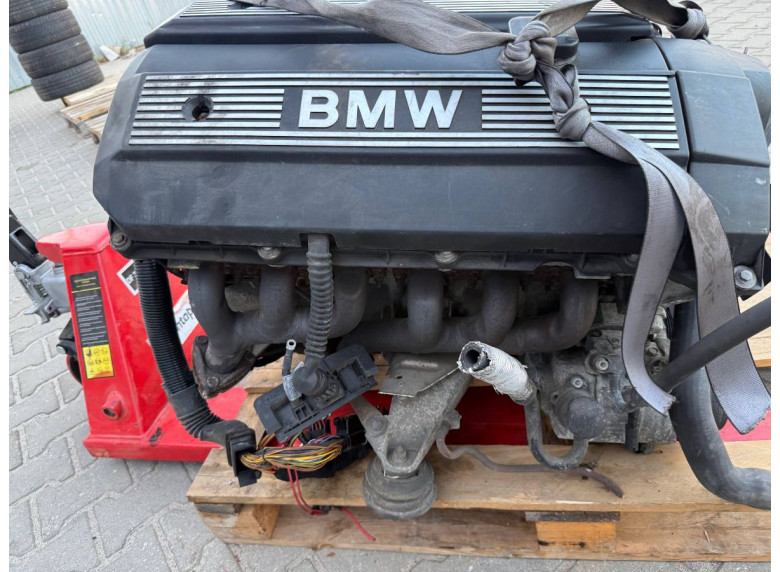 Двигатель к BMW 3 E46, 1998г.