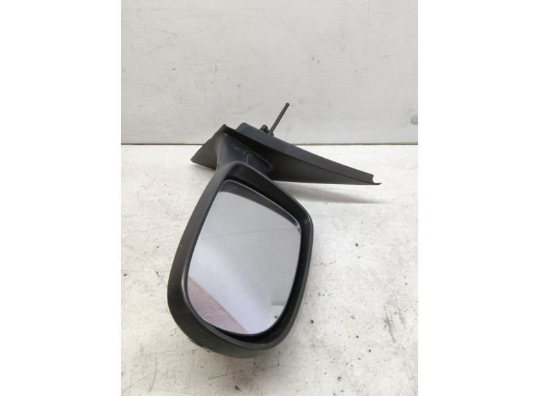 Зеркало наружное правое к Opel Corsa, 2003г.