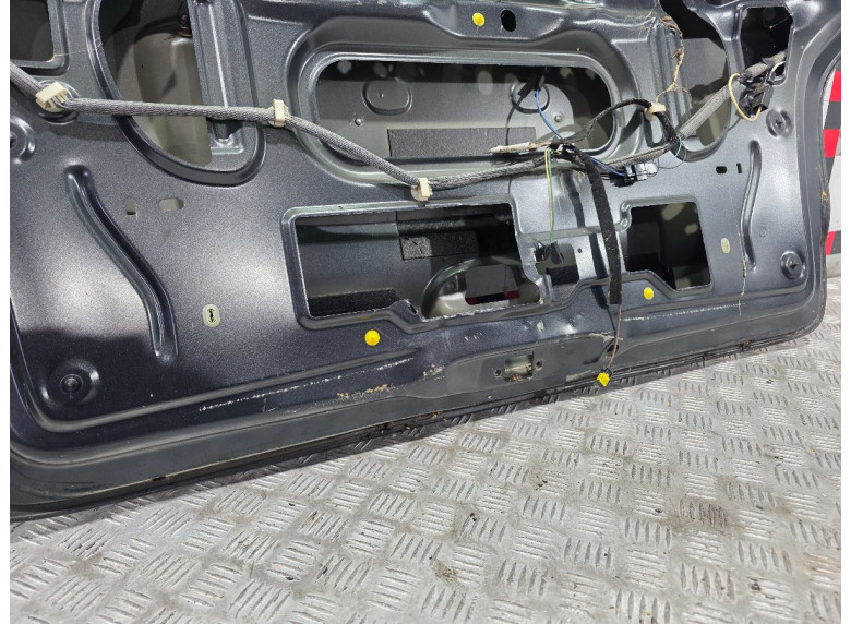 Крышка багажника (дверь 3-5) к Renault Scenic, 2001г.