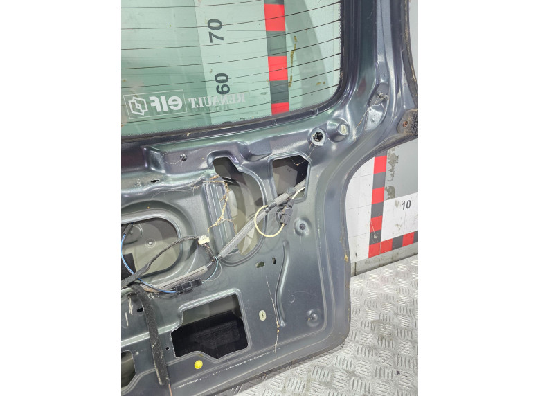 Крышка багажника (дверь 3-5) к Renault Scenic, 2001г.