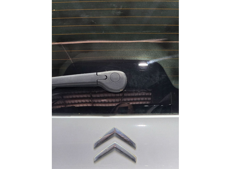 Моторчик заднего стеклоочистителя (дворника) к Citroen Berlingo, 2010г.