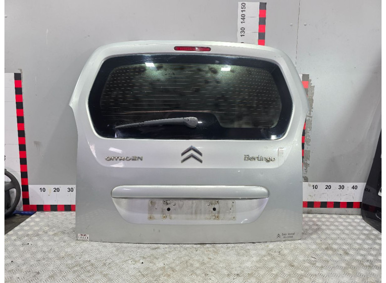 Накладка подсветки номера к Citroen Berlingo, 2010г.